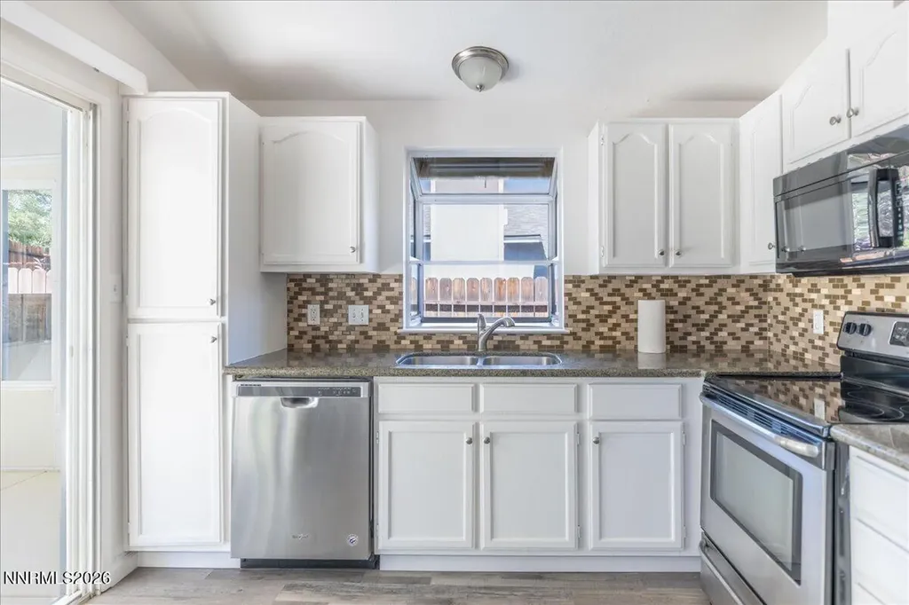 6333 Walnut Creek Reno NV 89523