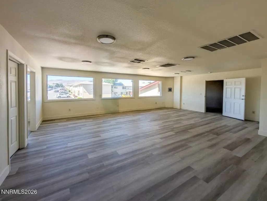 933 Woodside Carson City NV 89701