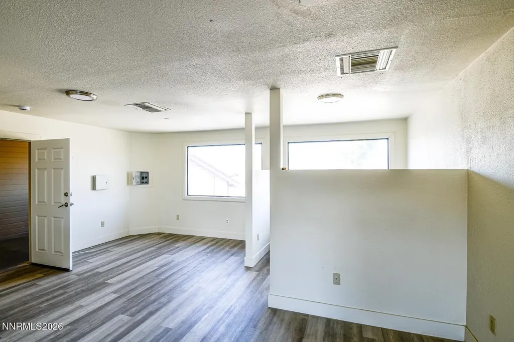 933 Woodside Carson City NV 89701
