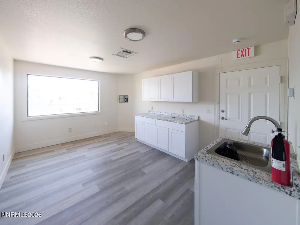 933 Woodside Carson City NV 89701