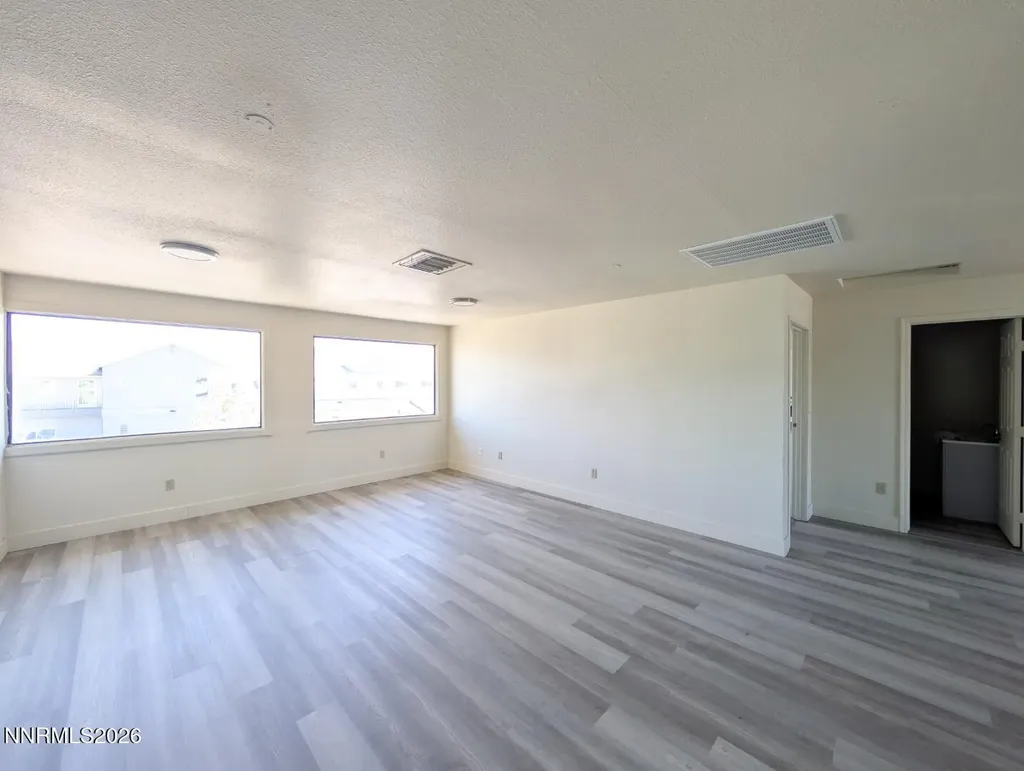 933 Woodside Carson City NV 89701