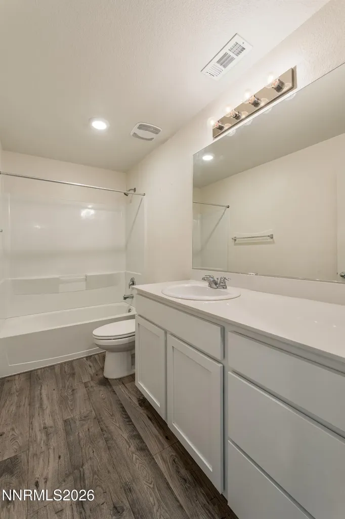 8821 Sky Wind Reno NV 89506