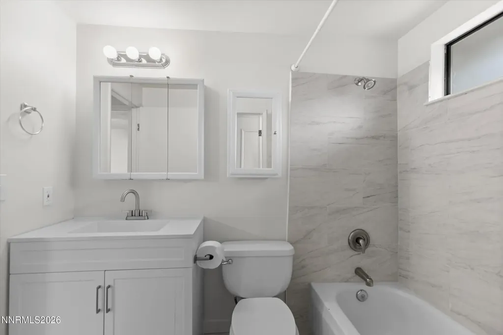 1855 Severn Reno NV 89503