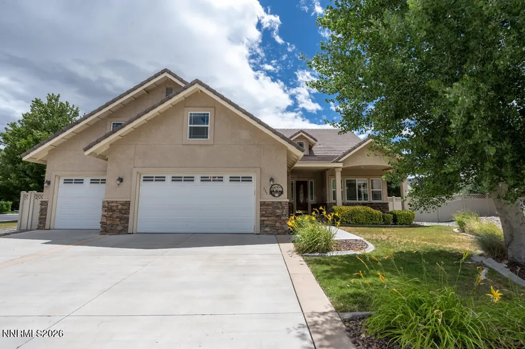 111 Denio Dayton NV 89403
