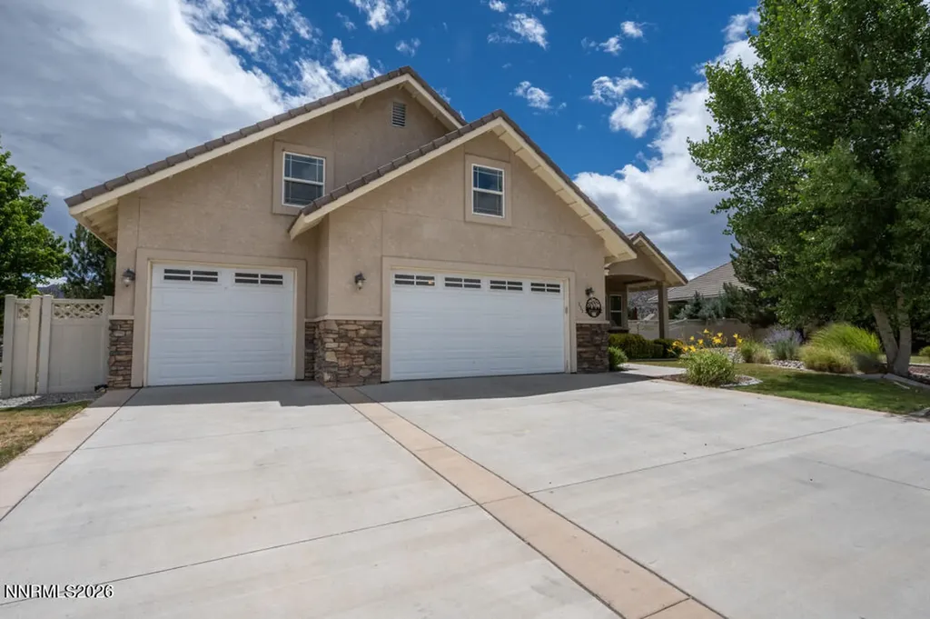 111 Denio Dayton NV 89403