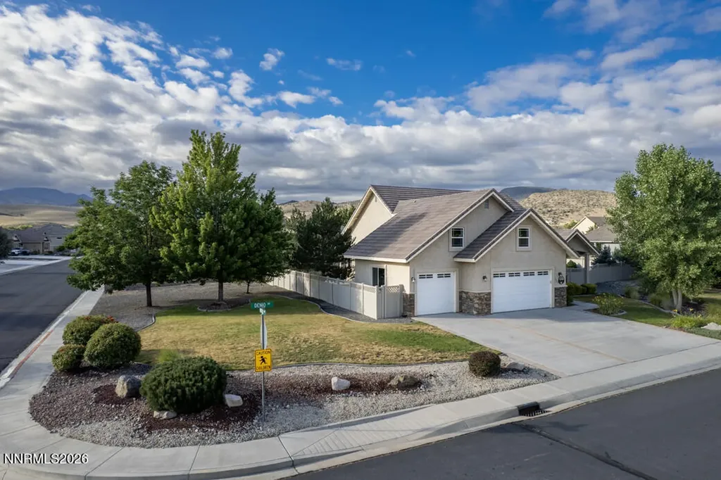 111 Denio Dayton NV 89403