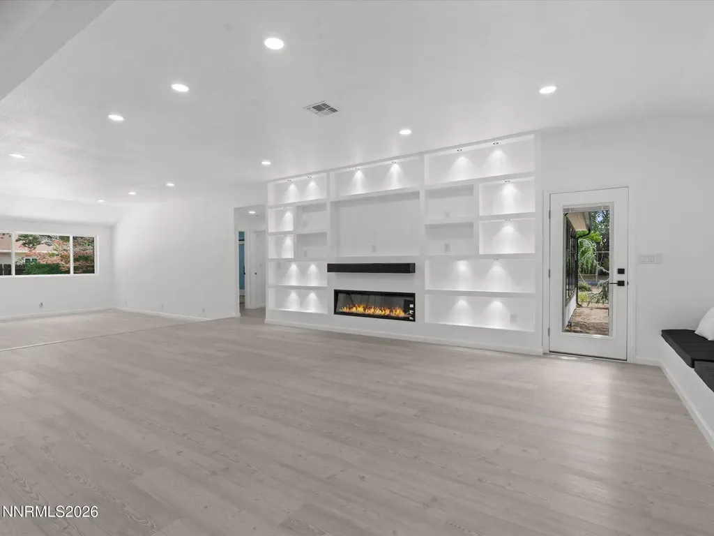 1027 Spencer Carson City NV 89703