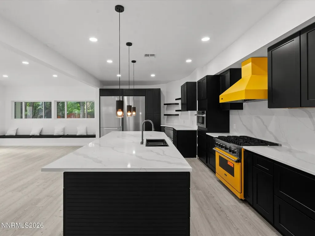 1027 Spencer Carson City NV 89703