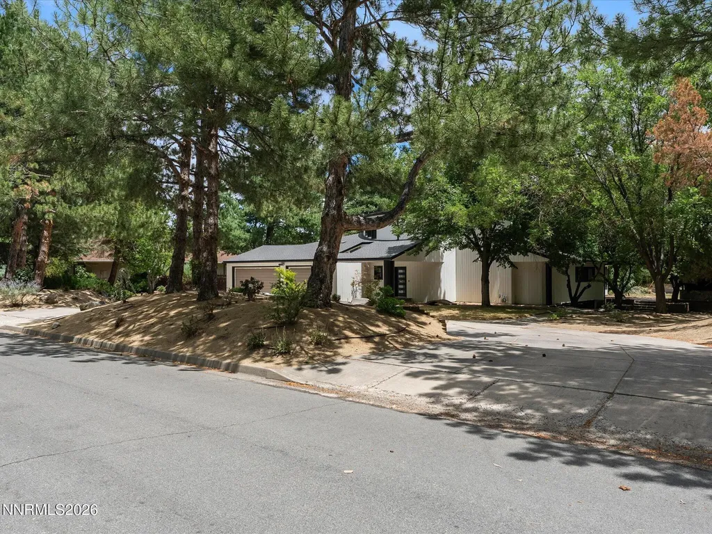1027 Spencer Carson City NV 89703