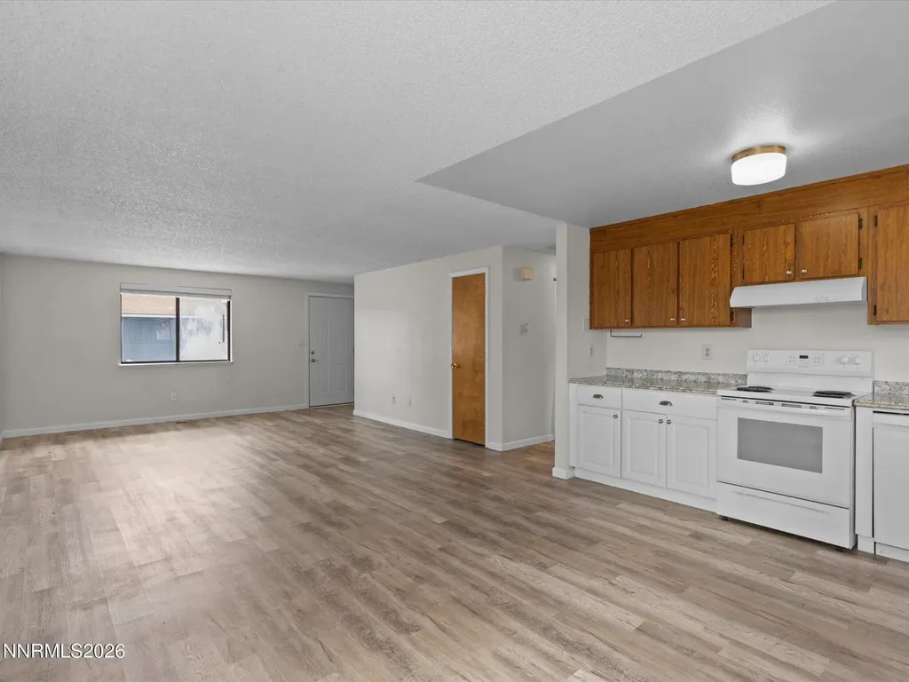 1352 Kimmerling Gardnerville NV 89460