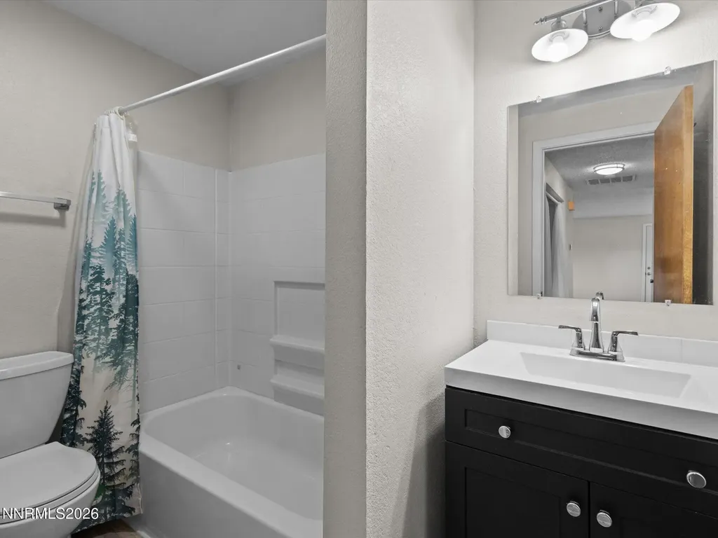 1352 Kimmerling Gardnerville NV 89460
