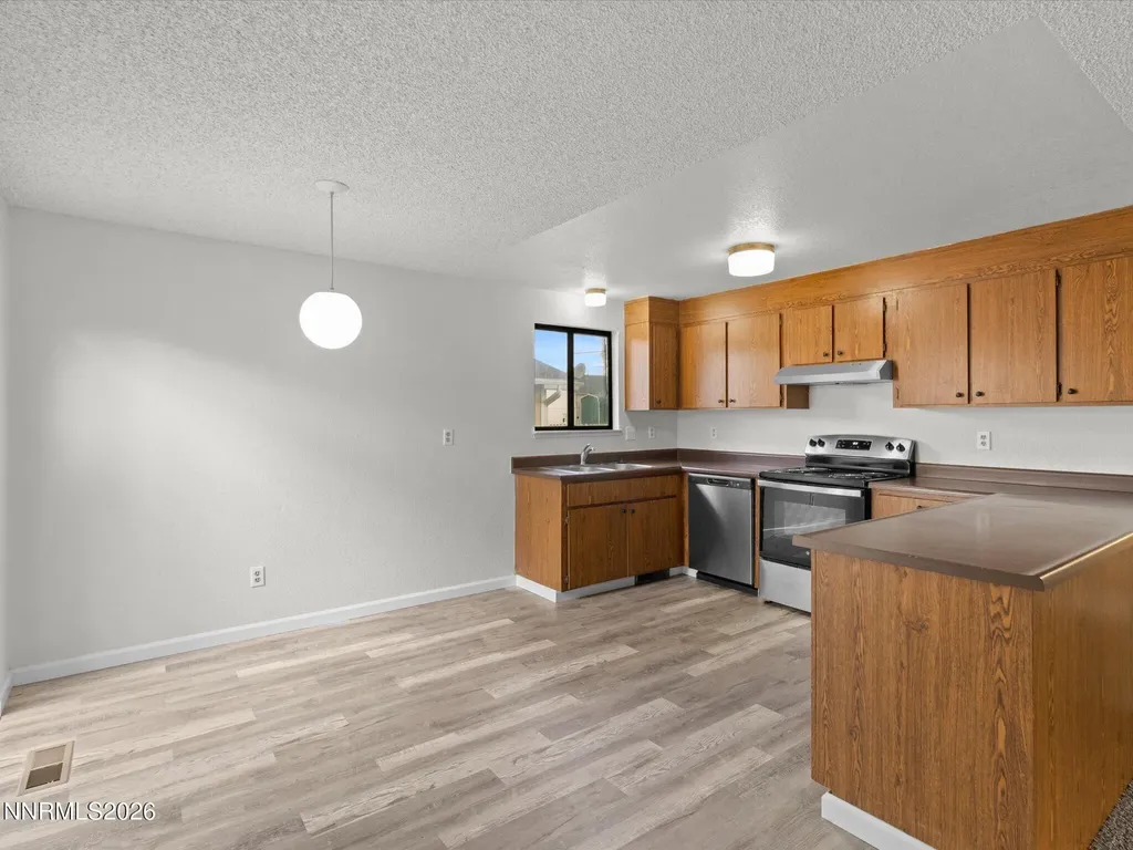 1352 Kimmerling Gardnerville NV 89460