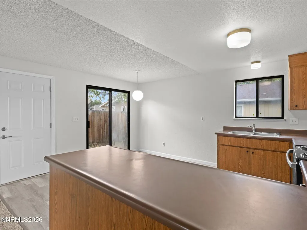 1352 Kimmerling Gardnerville NV 89460
