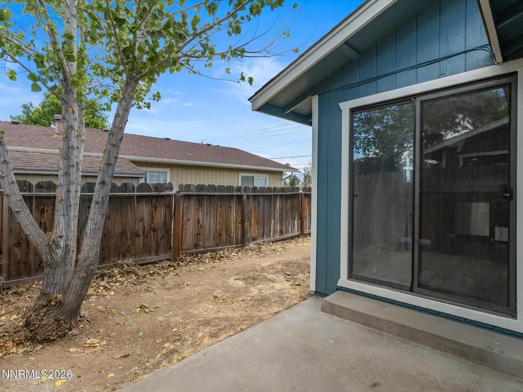 1352 Kimmerling Gardnerville NV 89460