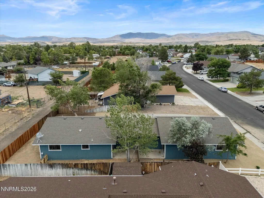 1352 Kimmerling Gardnerville NV 89460