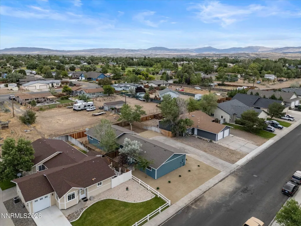 1352 Kimmerling Gardnerville NV 89460