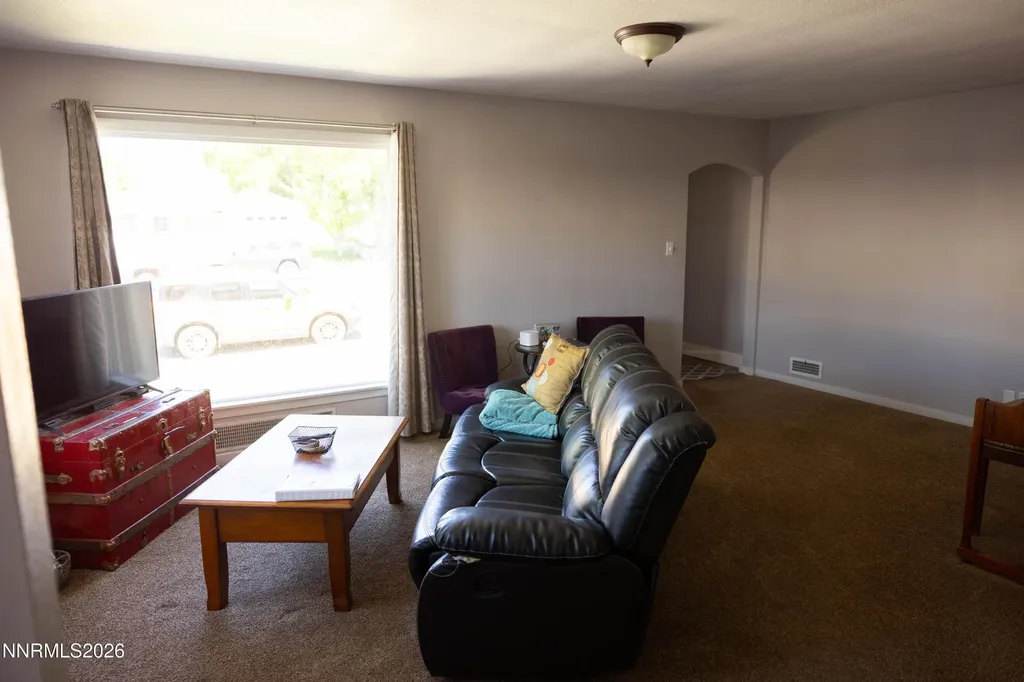 450 Mizpah Winnemucca NV 89445