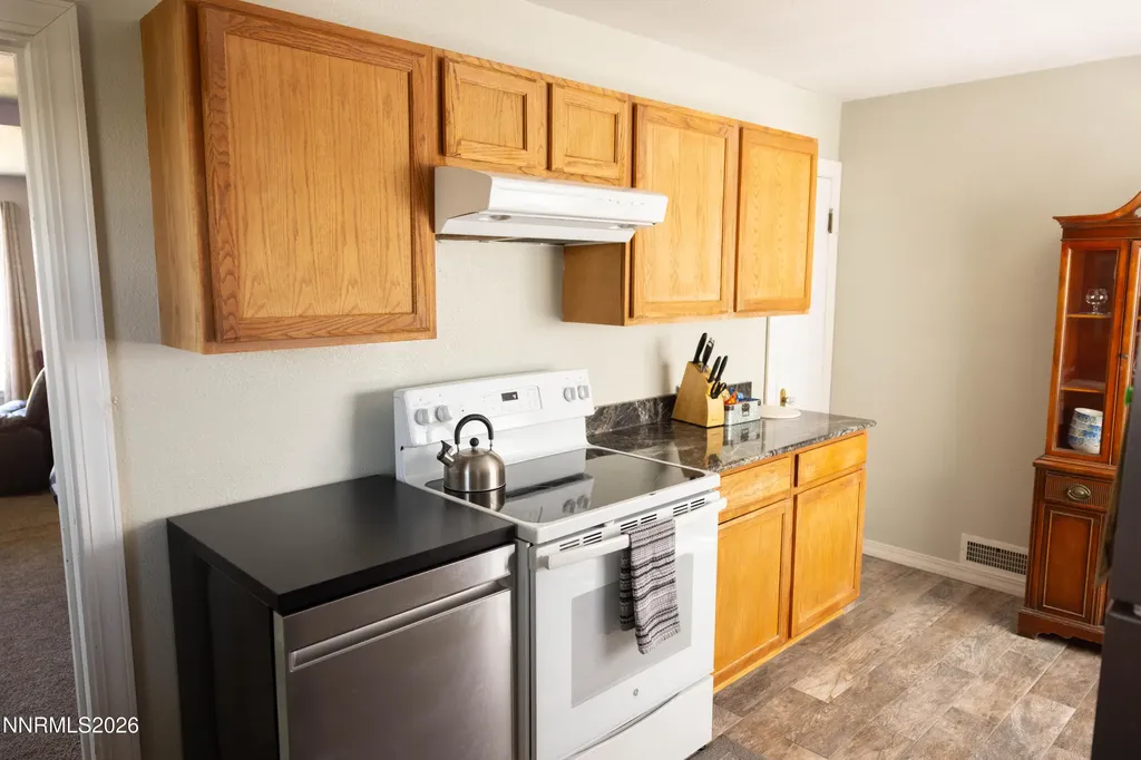 450 Mizpah Winnemucca NV 89445
