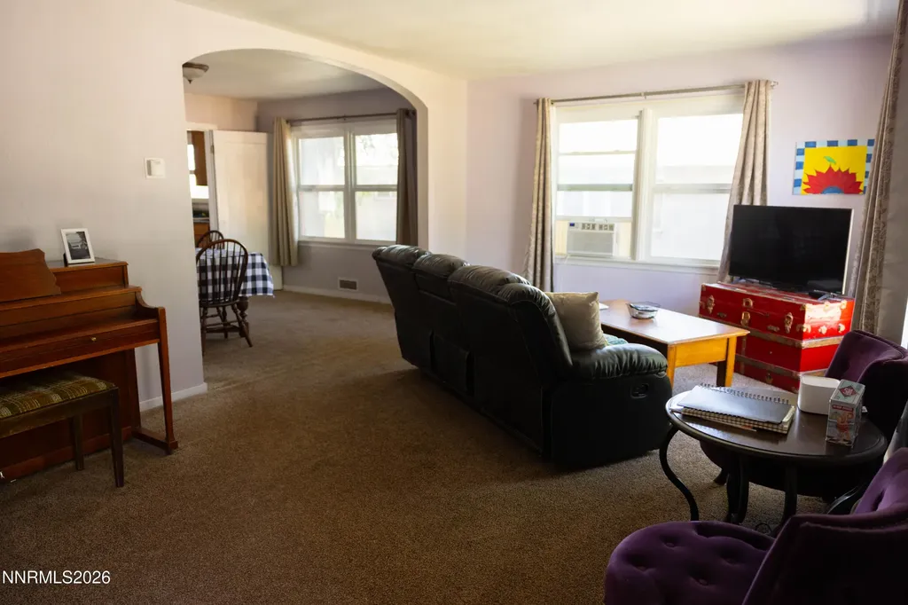 450 Mizpah Winnemucca NV 89445