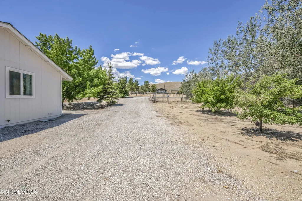 10600 Silver Spur Reno NV 89508