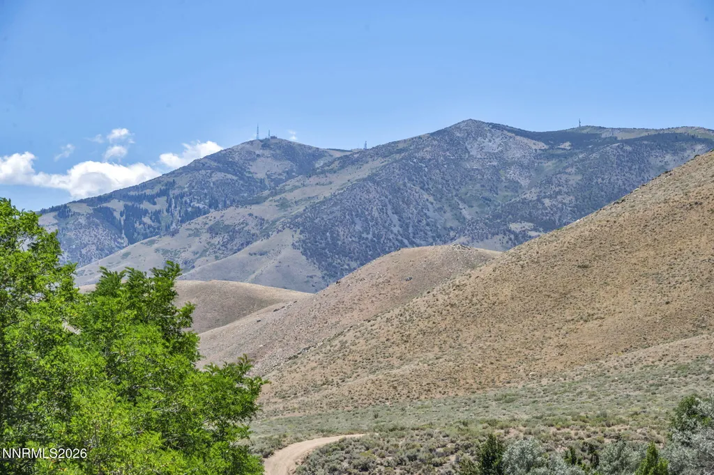 10600 Silver Spur Reno NV 89508