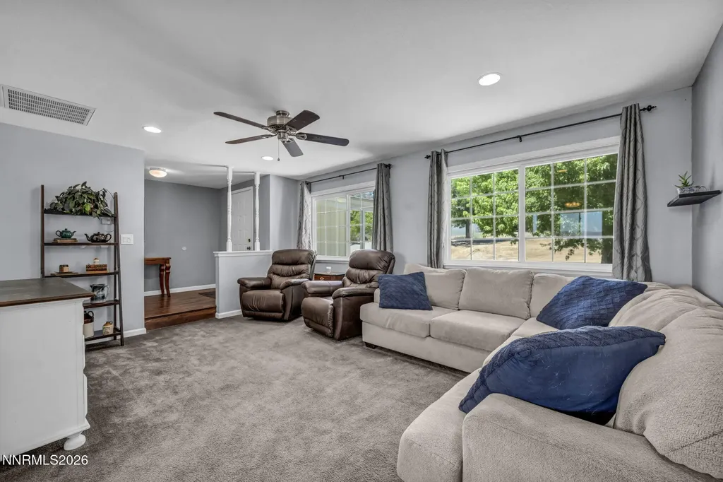 10600 Silver Spur Reno NV 89508