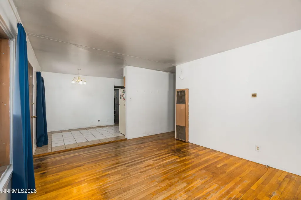 1370 Castle Reno NV 89512