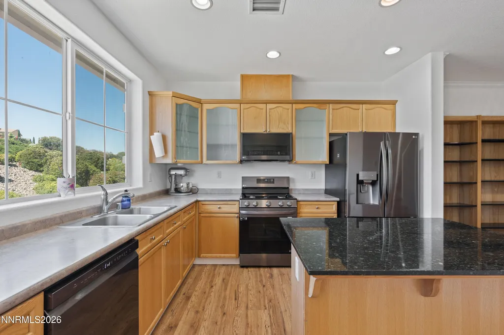 3086 Sterling Ridge Sparks NV 89431