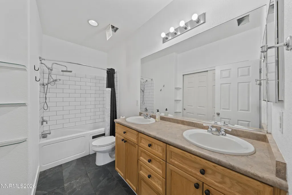 3086 Sterling Ridge Sparks NV 89431