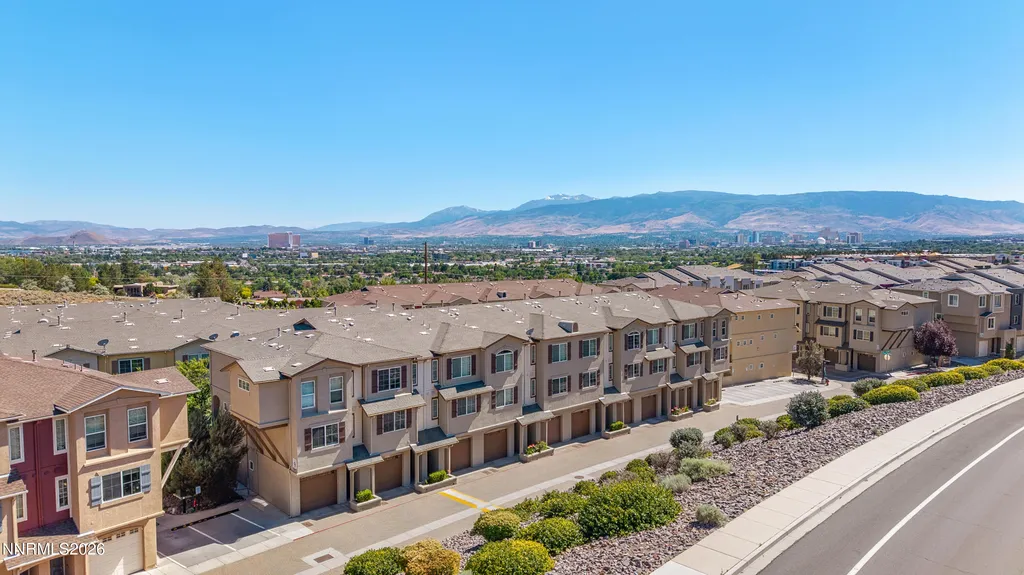 3086 Sterling Ridge Sparks NV 89431