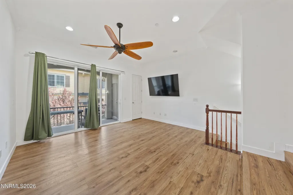 3086 Sterling Ridge Sparks NV 89431