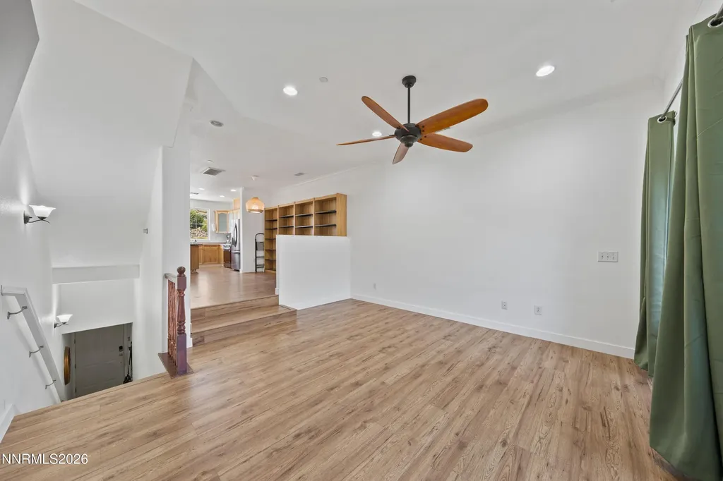 3086 Sterling Ridge Sparks NV 89431