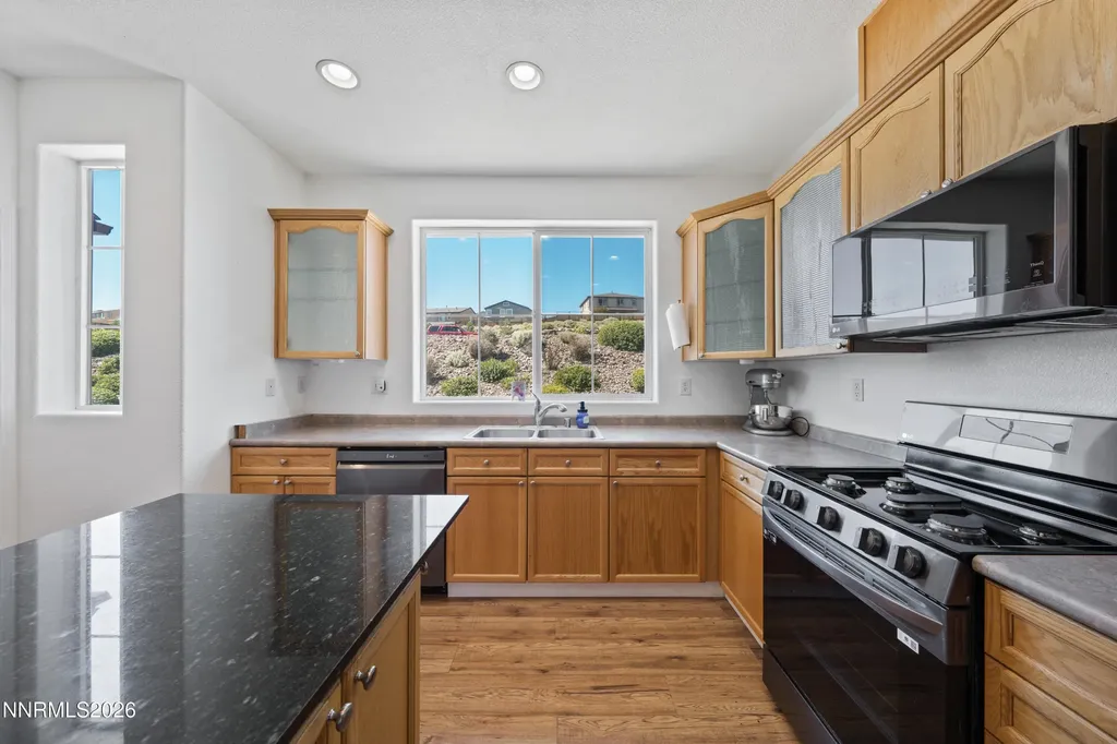3086 Sterling Ridge Sparks NV 89431