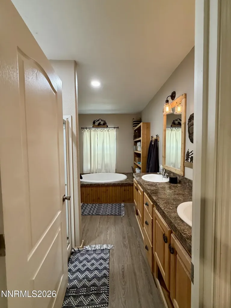 7990 Sunset Winnemucca NV 89445