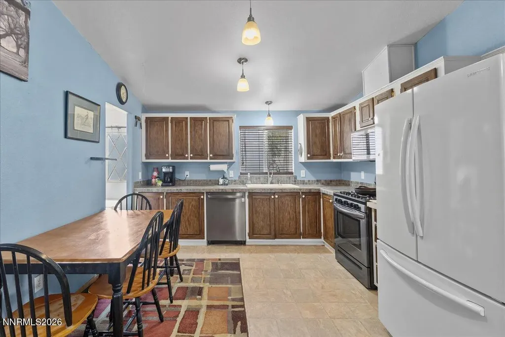 980 Villa Fernley NV 89408