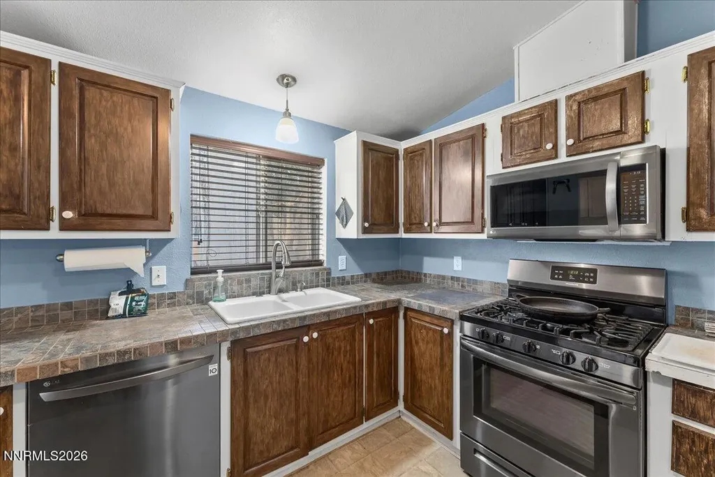 980 Villa Fernley NV 89408