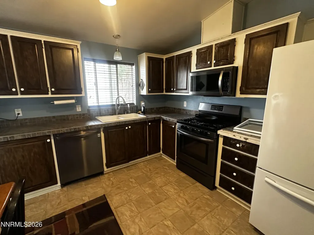 980 Villa Fernley NV 89408