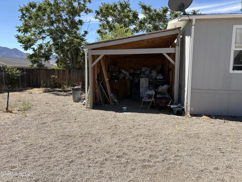 212 Coons Dayton NV 89403