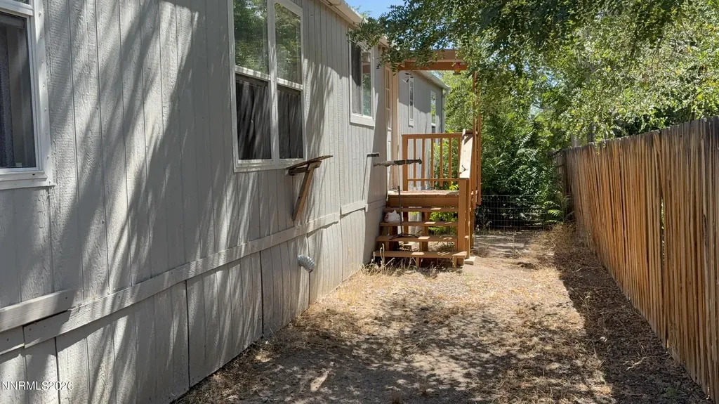 212 Coons Dayton NV 89403