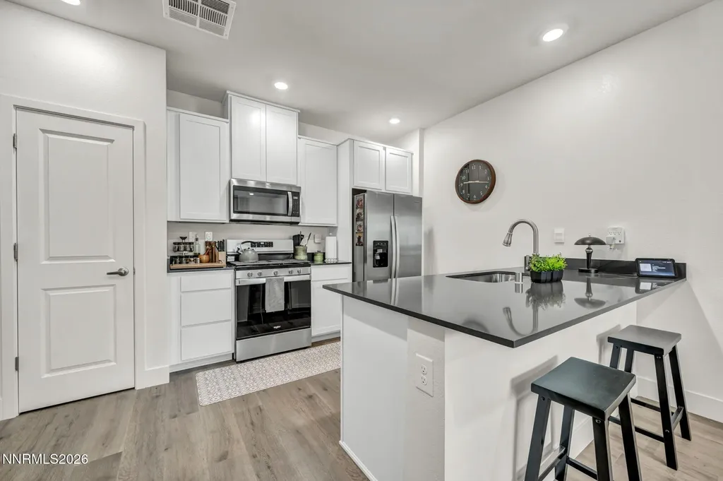 5882 Grand Row Reno NV 89523