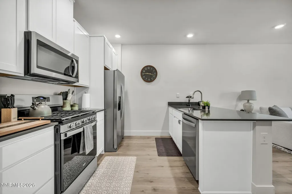 5882 Grand Row Reno NV 89523