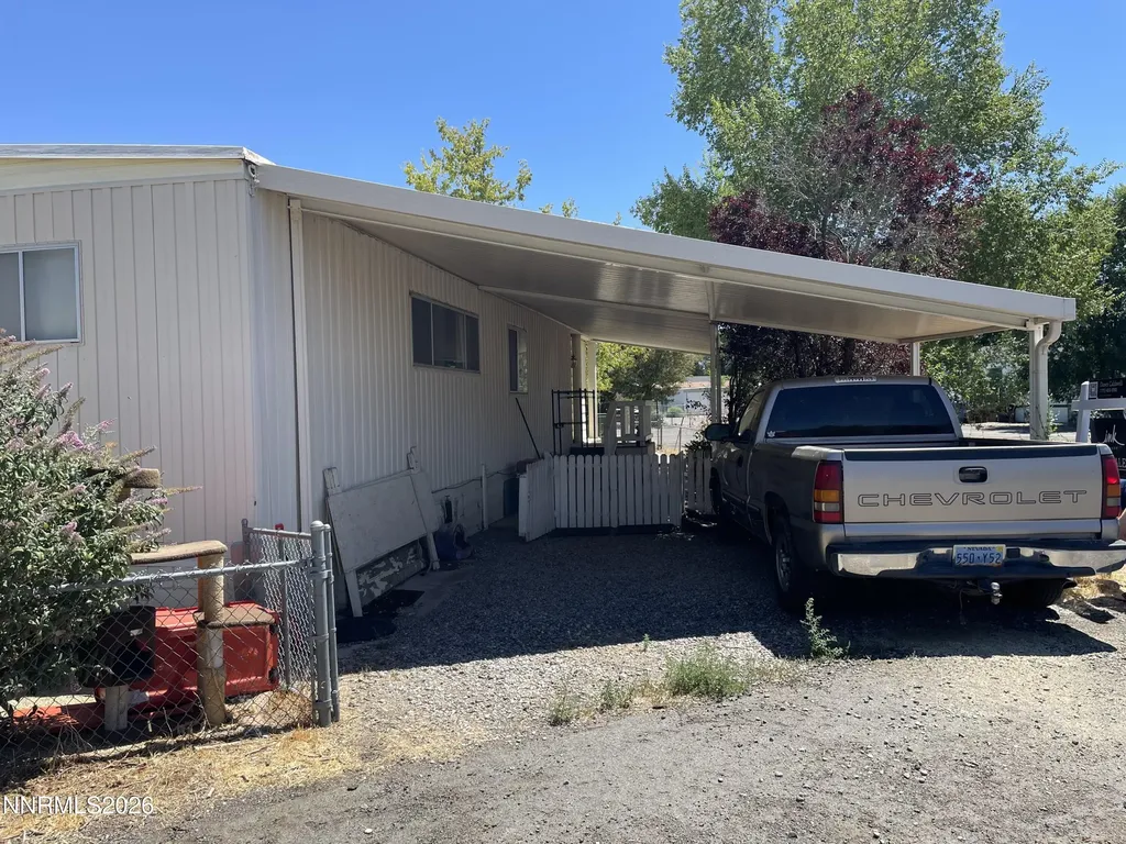 1236 Kingslane Gardnerville NV 89410