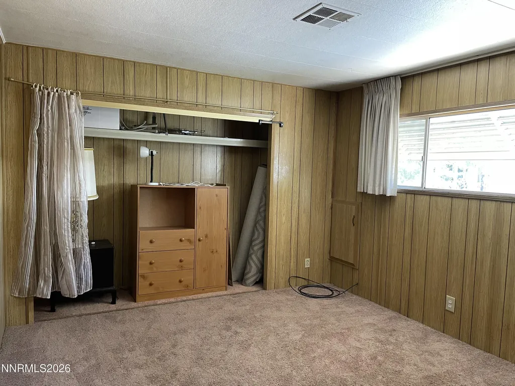 1236 Kingslane Gardnerville NV 89410