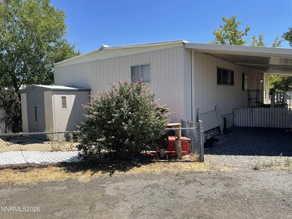 1236 Kingslane Gardnerville NV 89410