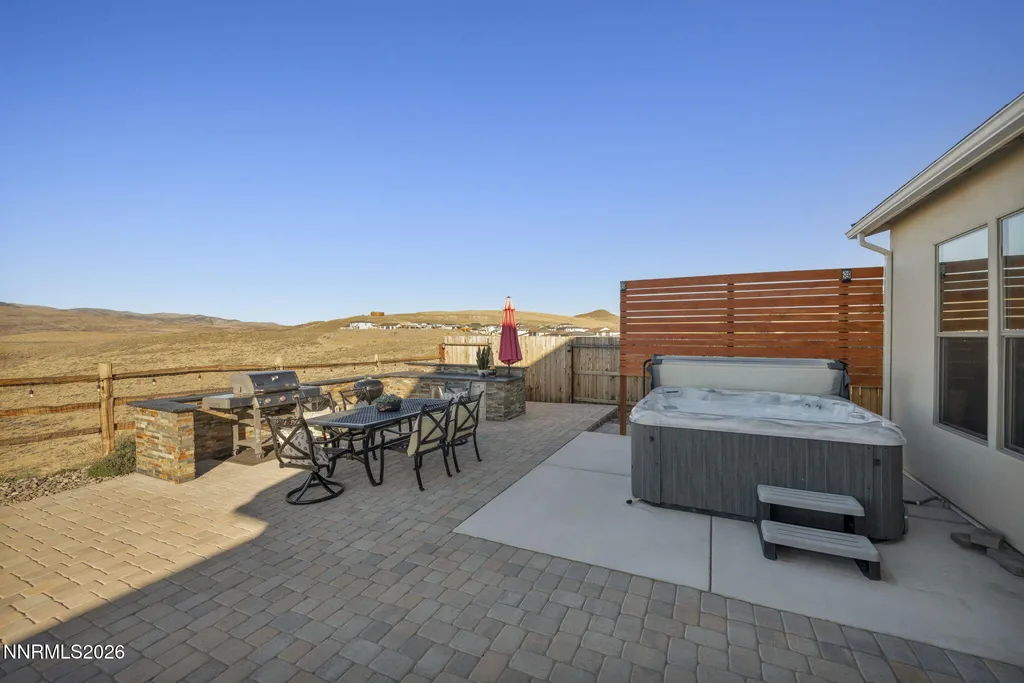 5492 Fossilstone Sparks NV 89436