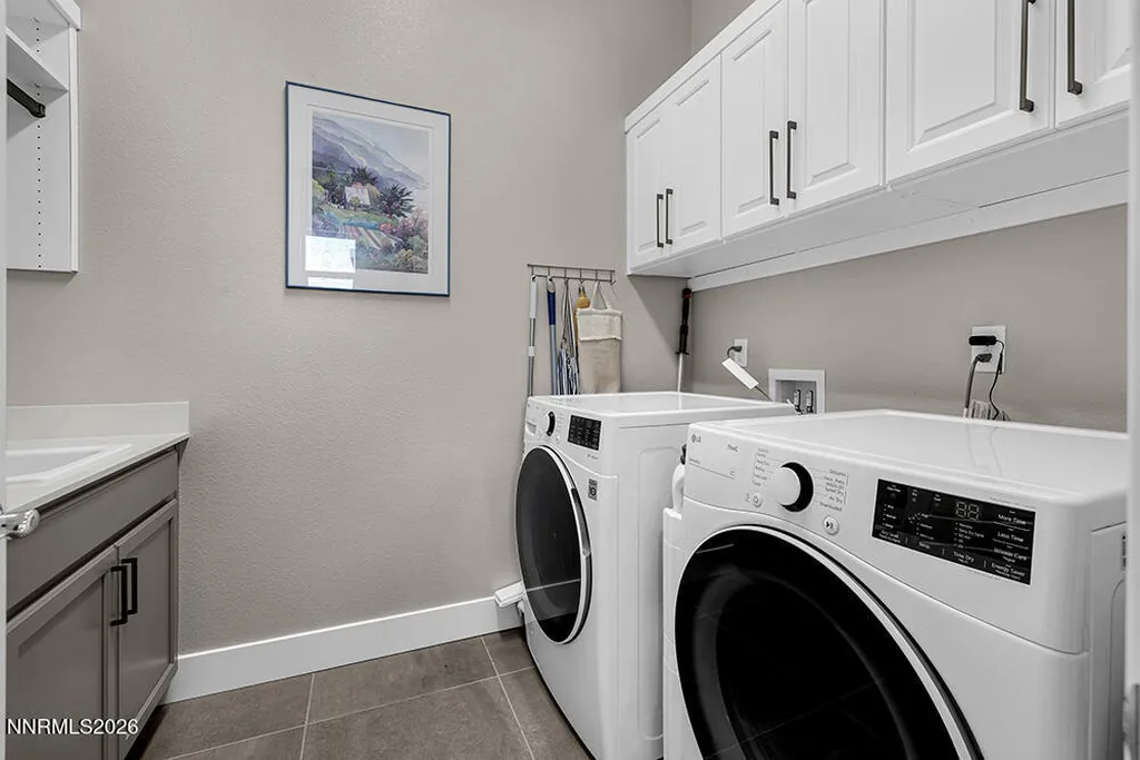 3037 Desert Olive Reno NV 89521
