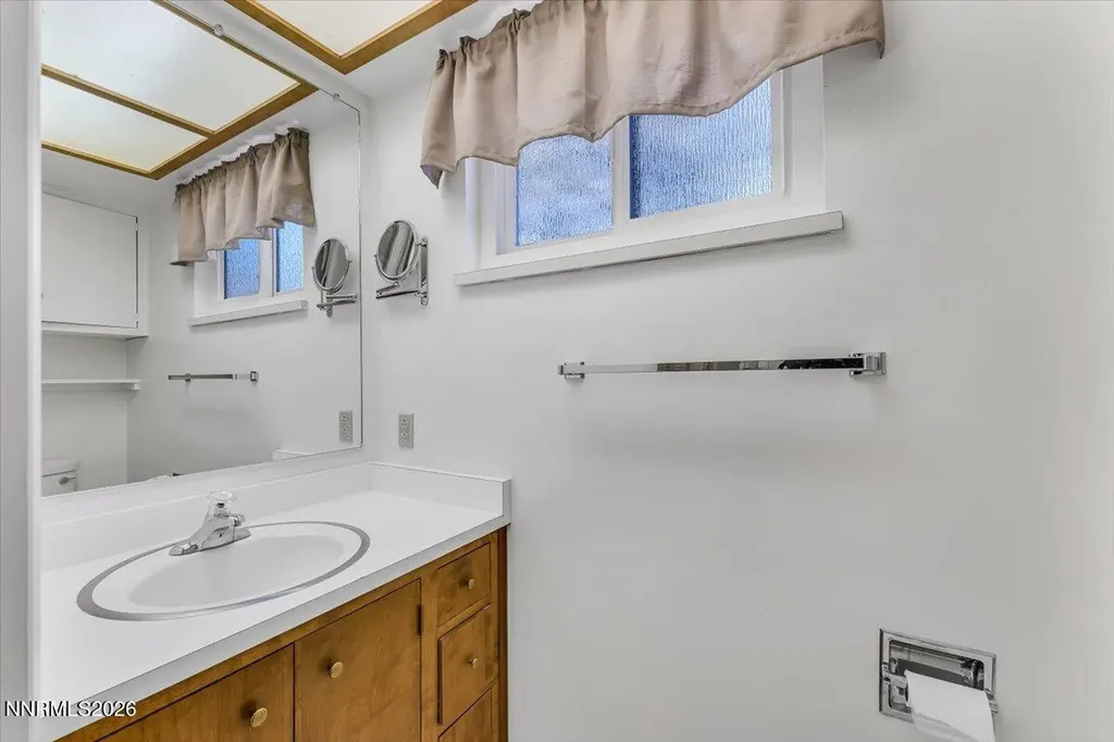 176 Lake Glen Drive Carson City NV 89703