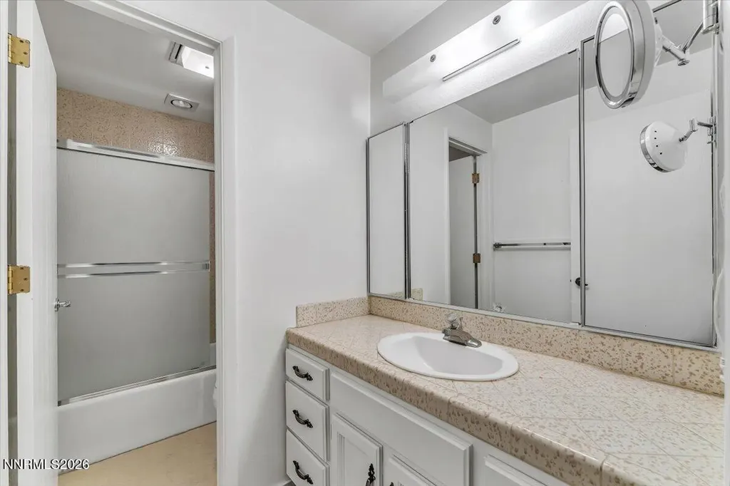 176 Lake Glen Drive Carson City NV 89703