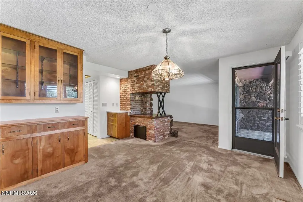 176 Lake Glen Drive Carson City NV 89703