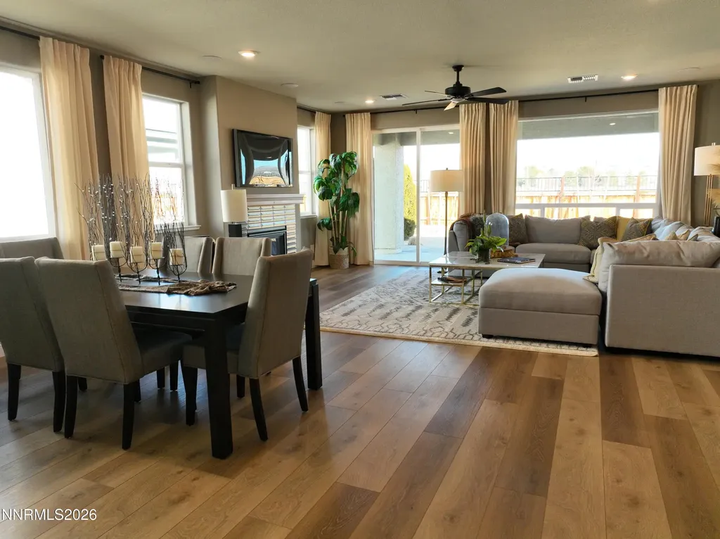 2373 Seaberry Sparks NV 89441